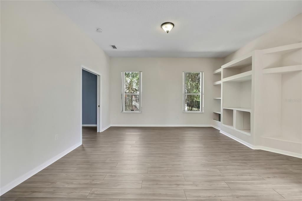 En Venta: $459,000 (3 camas, 2 baños, 2640 Pies cuadrados)