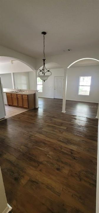For Rent: $1,850 (2 beds, 2 baths, 1289 Square Feet)