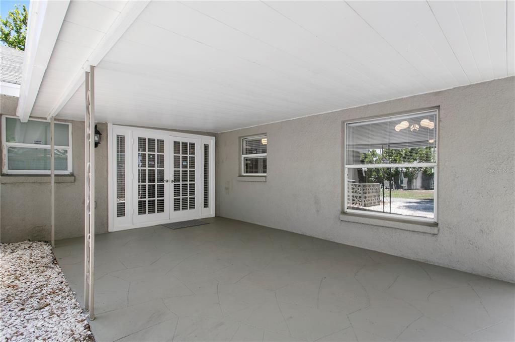 En Venta: $765,000 (3 camas, 2 baños, 1635 Pies cuadrados)