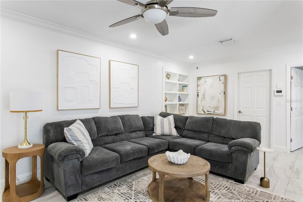 En Venta: $765,000 (3 camas, 2 baños, 1635 Pies cuadrados)