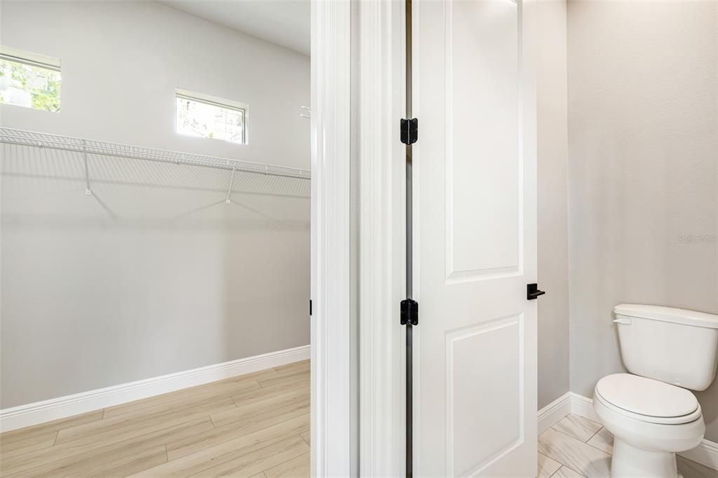 For Sale: $425,000 (3 beds, 2 baths, 1783 Square Feet)