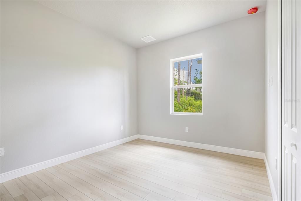 For Sale: $425,000 (3 beds, 2 baths, 1783 Square Feet)