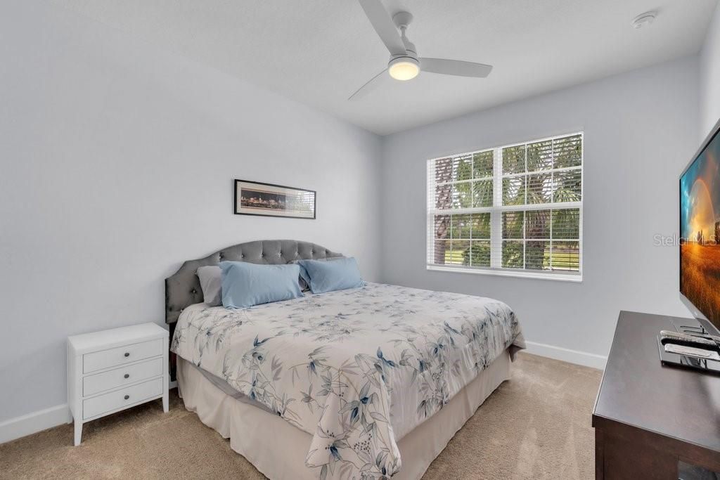 For Sale: $449,500 (3 beds, 3 baths, 1954 Square Feet)
