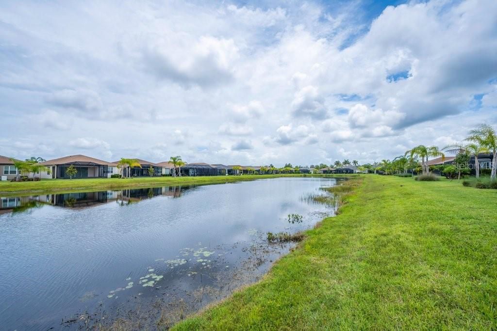 For Sale: $449,500 (3 beds, 3 baths, 1954 Square Feet)