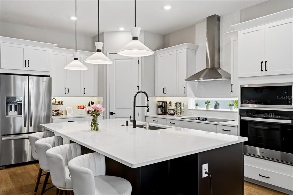For Sale: $1,060,000 (5 beds, 3 baths, 3060 Square Feet)