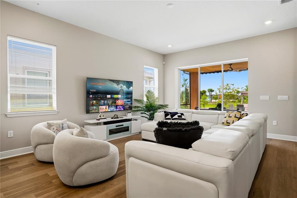 For Sale: $1,060,000 (5 beds, 3 baths, 3060 Square Feet)