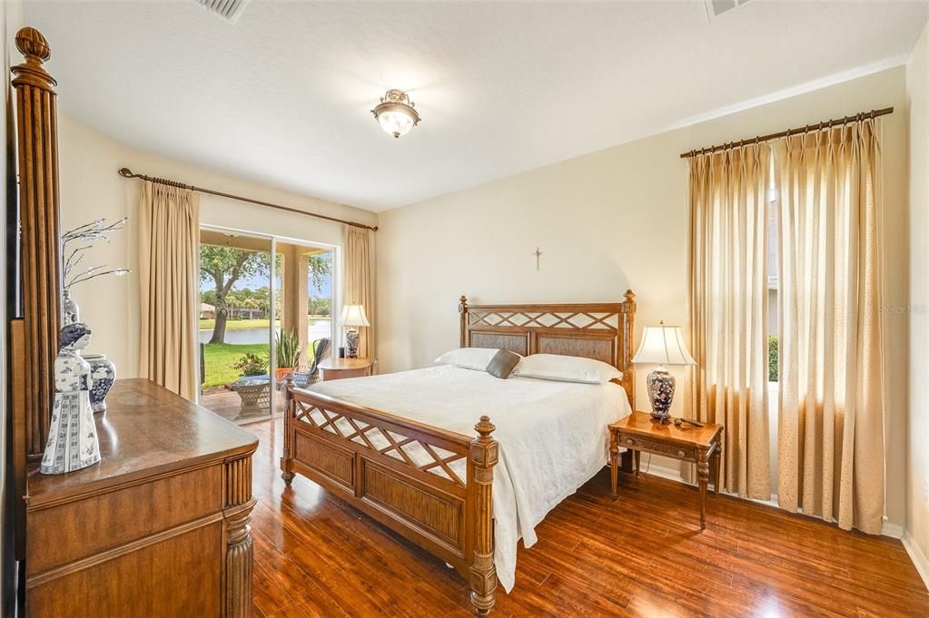 На продажу: $549,999 (4 спален, 2 ванн, 2273 Квадратных фут)