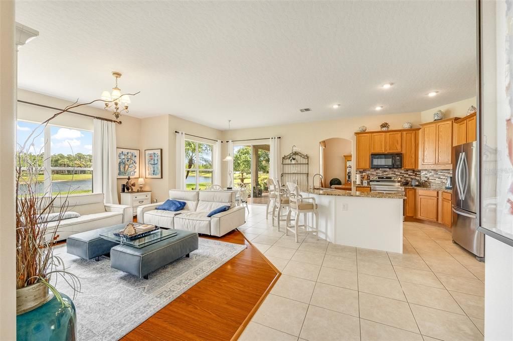 На продажу: $549,999 (4 спален, 2 ванн, 2273 Квадратных фут)