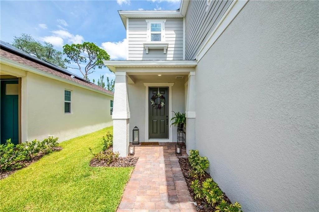 For Sale: $594,500 (3 beds, 2 baths, 2294 Square Feet)