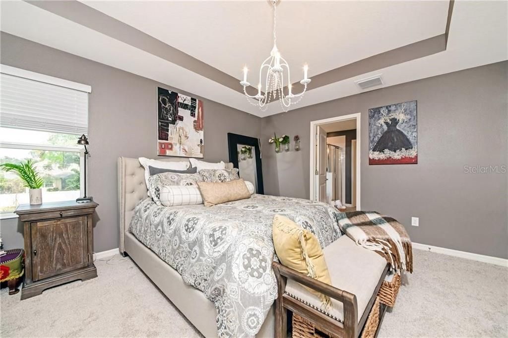 For Sale: $594,500 (3 beds, 2 baths, 2294 Square Feet)