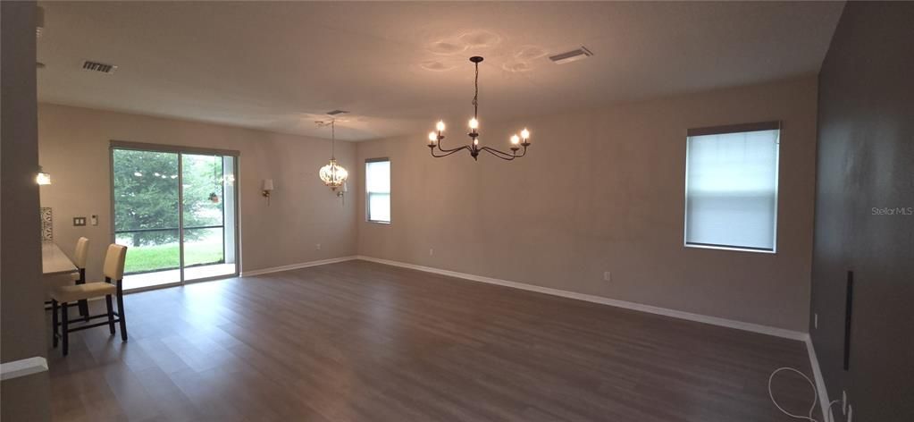 For Sale: $594,500 (3 beds, 2 baths, 2294 Square Feet)
