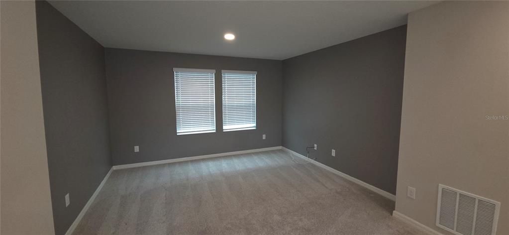 For Sale: $594,500 (3 beds, 2 baths, 2294 Square Feet)