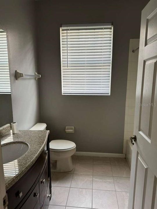 For Rent: $2,100 (3 beds, 2 baths, 1276 Square Feet)