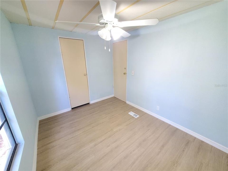 For Sale: $163,000 (3 beds, 2 baths, 1344 Square Feet)