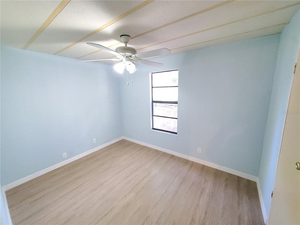 For Sale: $163,000 (3 beds, 2 baths, 1344 Square Feet)