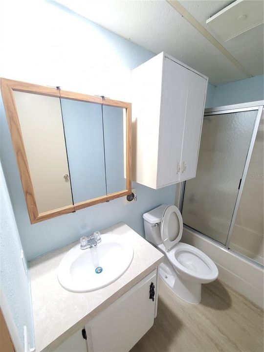 For Sale: $163,000 (3 beds, 2 baths, 1344 Square Feet)