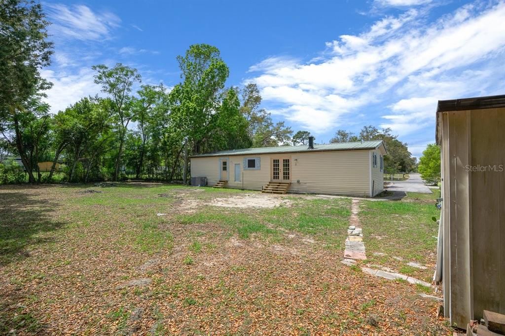 For Sale: $163,000 (3 beds, 2 baths, 1344 Square Feet)