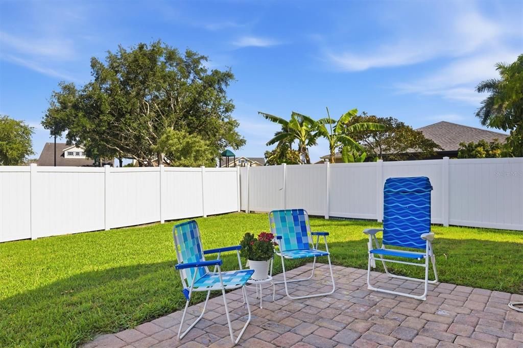 Active With Contract: $375,000 (2 beds, 2 baths, 1385 Square Feet)