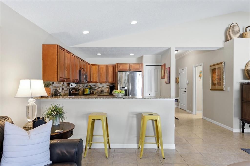 Active With Contract: $375,000 (2 beds, 2 baths, 1385 Square Feet)
