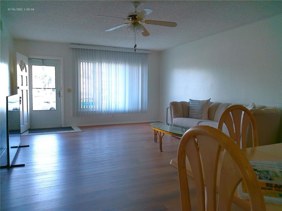 For Sale: $198,000 (2 beds, 2 baths, 1400 Square Feet)