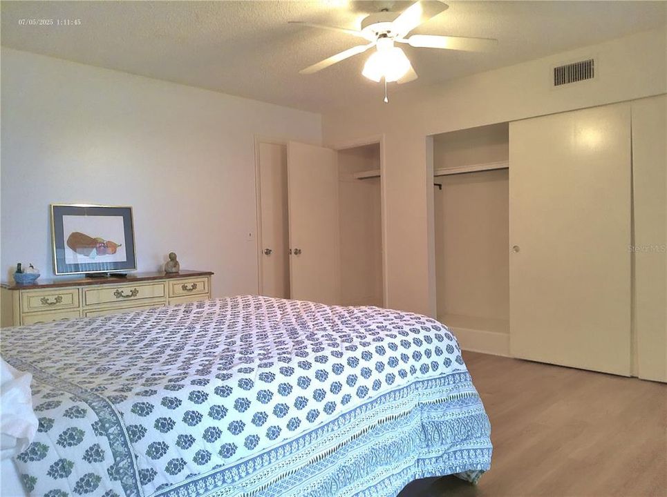 For Sale: $198,000 (2 beds, 2 baths, 1400 Square Feet)