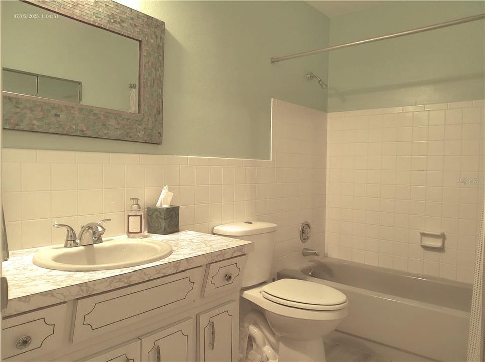For Sale: $198,000 (2 beds, 2 baths, 1400 Square Feet)