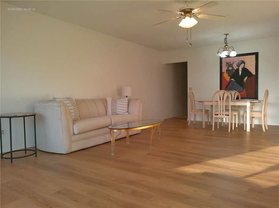 For Sale: $198,000 (2 beds, 2 baths, 1400 Square Feet)