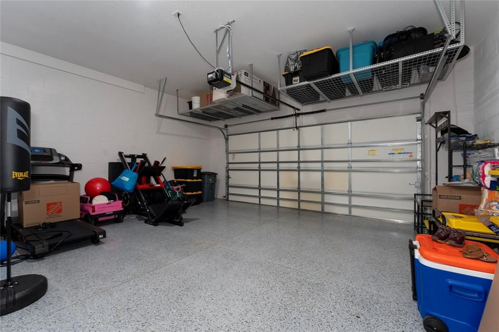 For Rent: $3,200 (3 beds, 2 baths, 1964 Square Feet)