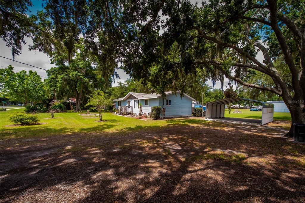 For Sale: $319,900 (3 beds, 2 baths, 1200 Square Feet)