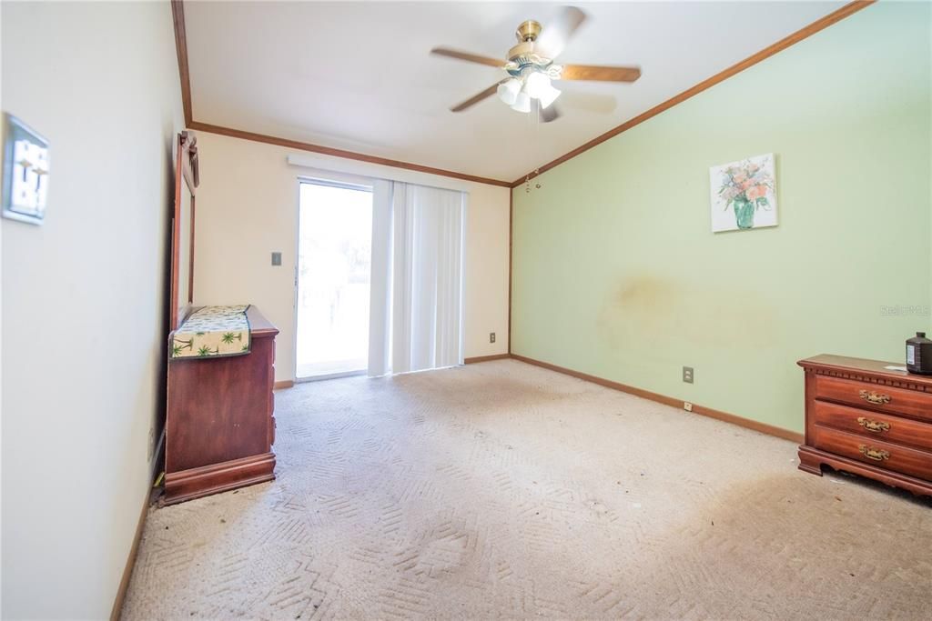 For Sale: $319,900 (3 beds, 2 baths, 1200 Square Feet)