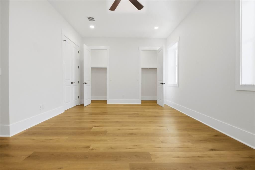 For Sale: $1,299,000 (3 beds, 2 baths, 2615 Square Feet)