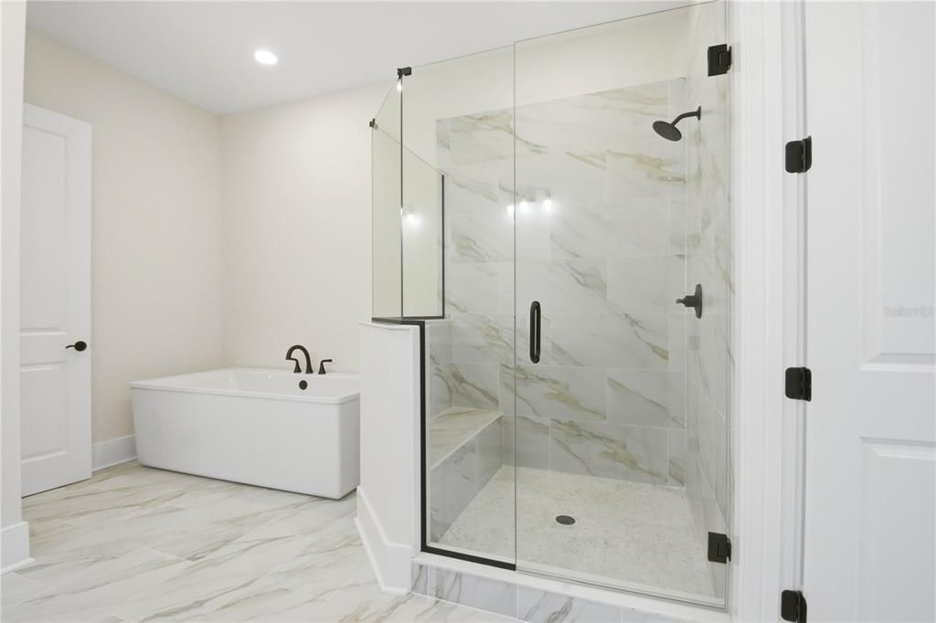 For Sale: $1,299,000 (3 beds, 2 baths, 2615 Square Feet)