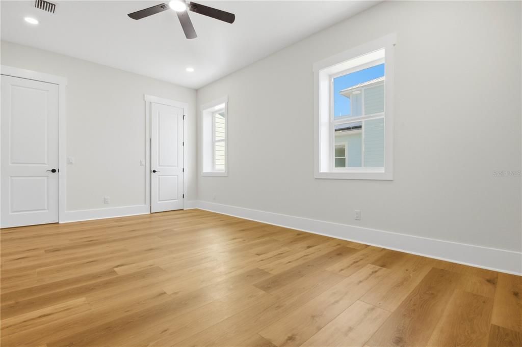 For Sale: $1,299,000 (3 beds, 2 baths, 2615 Square Feet)