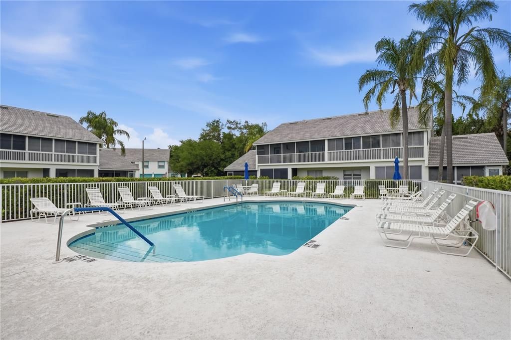 For Sale: $232,000 (2 beds, 2 baths, 1346 Square Feet)