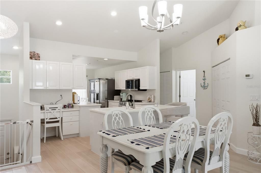 For Sale: $232,000 (2 beds, 2 baths, 1346 Square Feet)