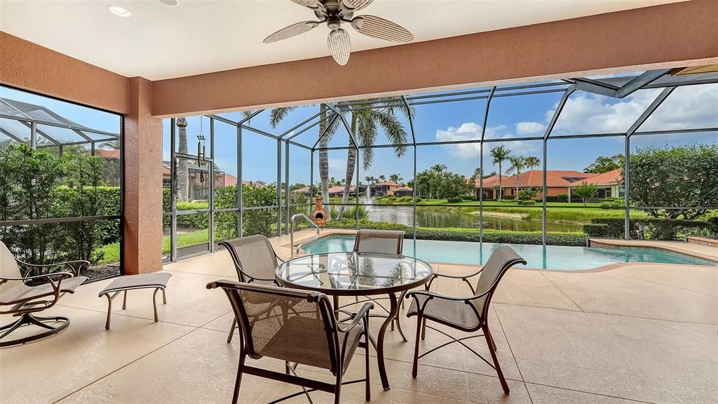 En Venta: $749,900 (2 camas, 2 baños, 2489 Pies cuadrados)