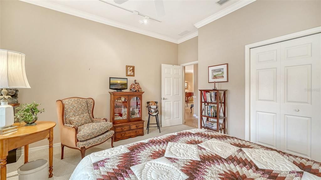 En Venta: $749,900 (2 camas, 2 baños, 2489 Pies cuadrados)