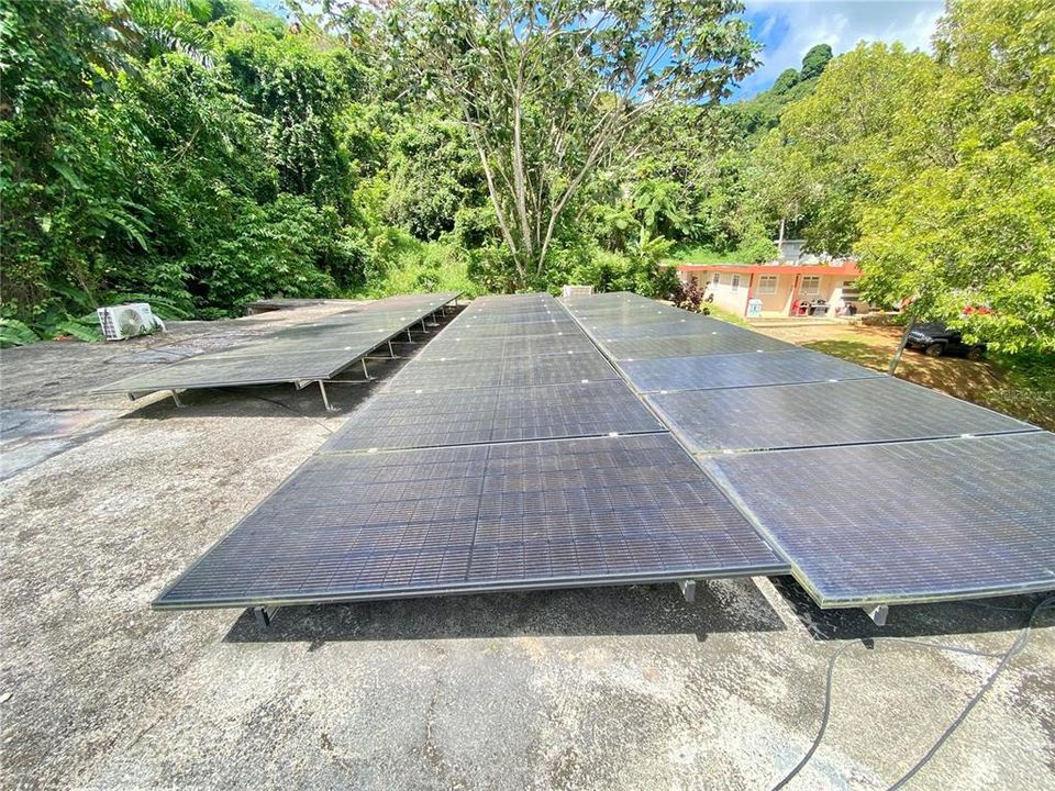 En Venta: $225,000 (4 camas, 2 baños, 5780 Pies cuadrados)