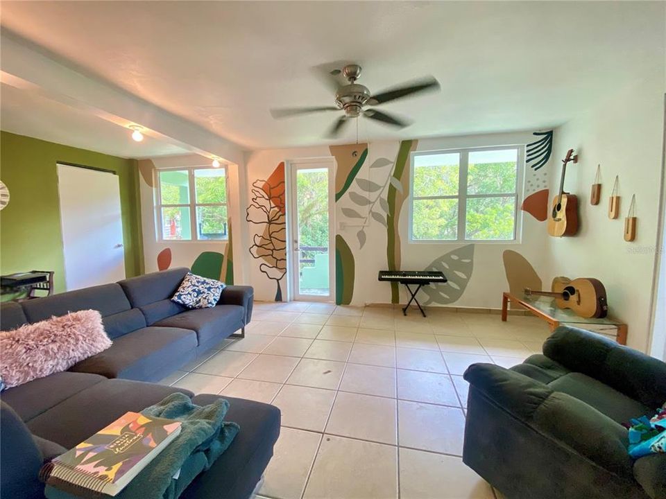 En Venta: $225,000 (4 camas, 2 baños, 5780 Pies cuadrados)