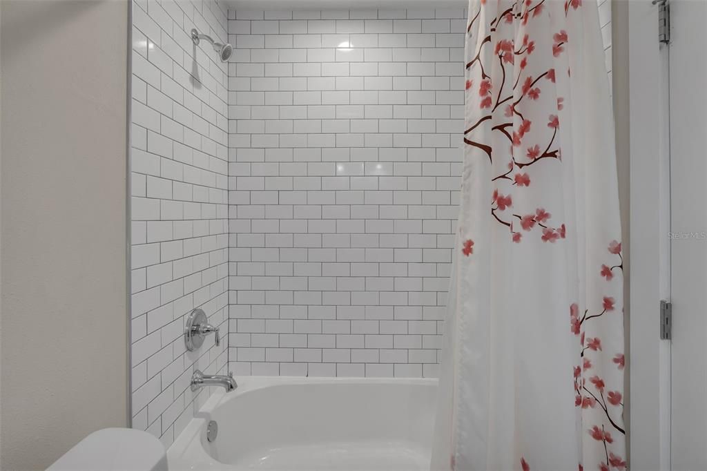En Venta: $729,000 (5 camas, 3 baños, 2495 Pies cuadrados)