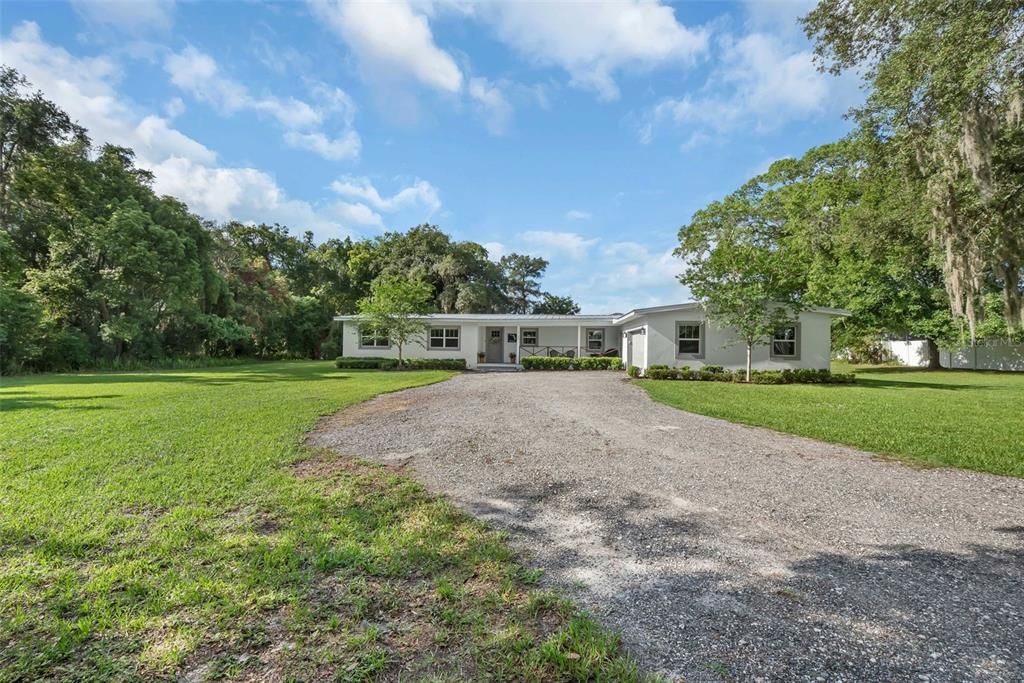 En Venta: $729,000 (5 camas, 3 baños, 2495 Pies cuadrados)