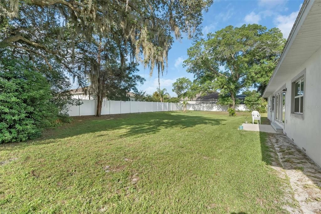 En Venta: $729,000 (5 camas, 3 baños, 2495 Pies cuadrados)