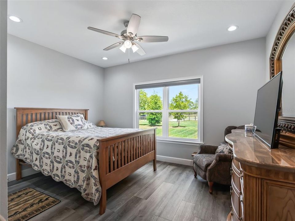 For Sale: $595,000 (3 beds, 2 baths, 1485 Square Feet)