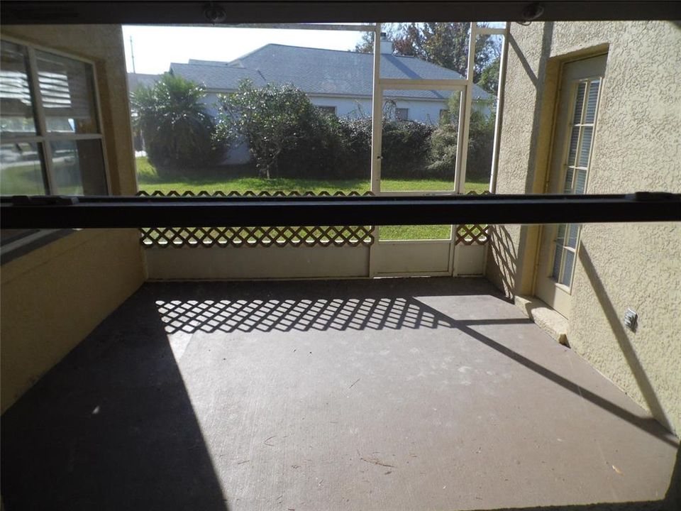 For Rent: $2,380 (3 beds, 2 baths, 1687 Square Feet)