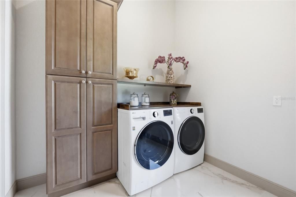 En Venta: $3,800,000 (5 camas, 5 baños, 7120 Pies cuadrados)