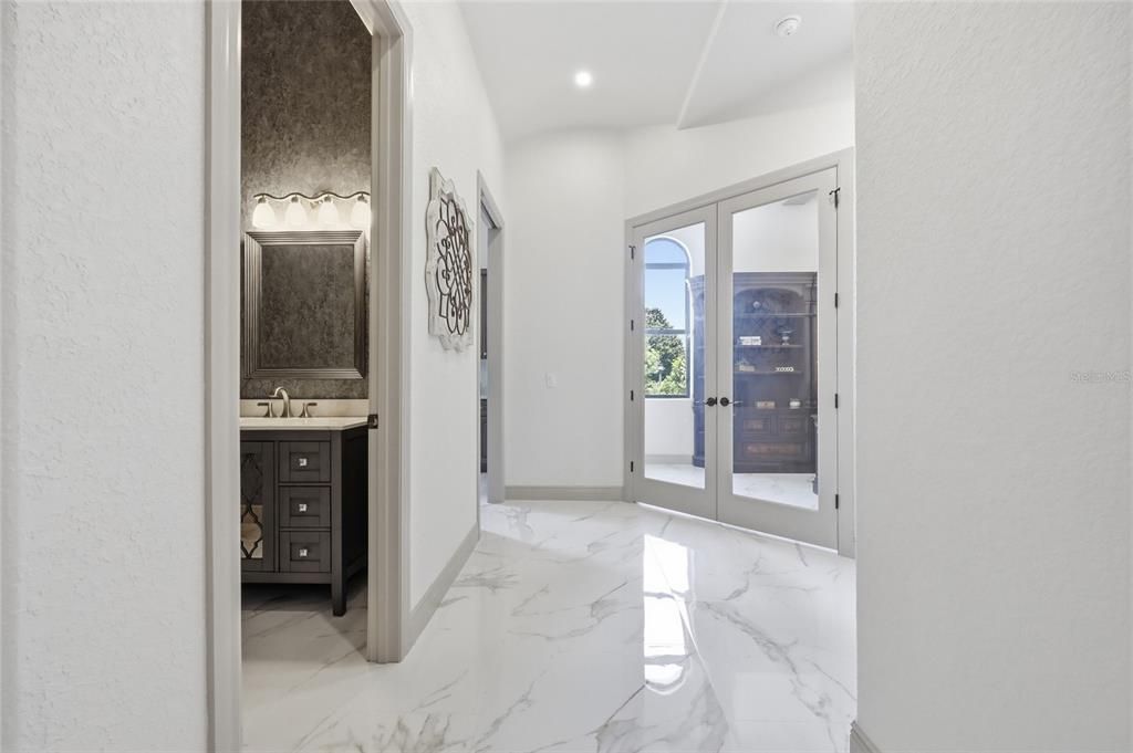 En Venta: $3,800,000 (5 camas, 5 baños, 7120 Pies cuadrados)