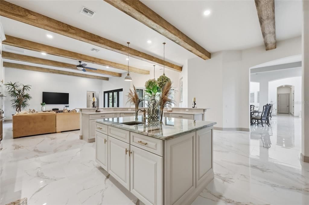 En Venta: $3,800,000 (5 camas, 5 baños, 7120 Pies cuadrados)