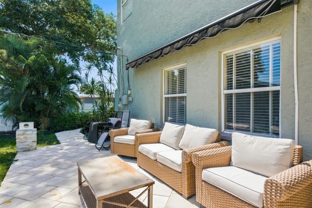 For Sale: $1,100,000 (4 beds, 3 baths, 3670 Square Feet)