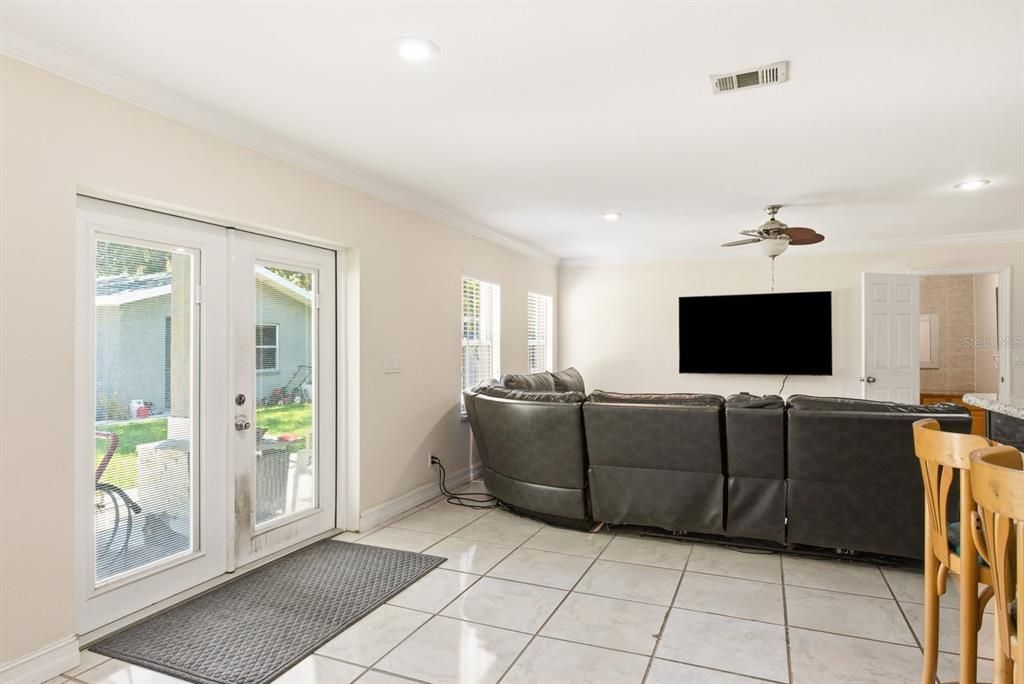 For Sale: $1,100,000 (4 beds, 3 baths, 3670 Square Feet)