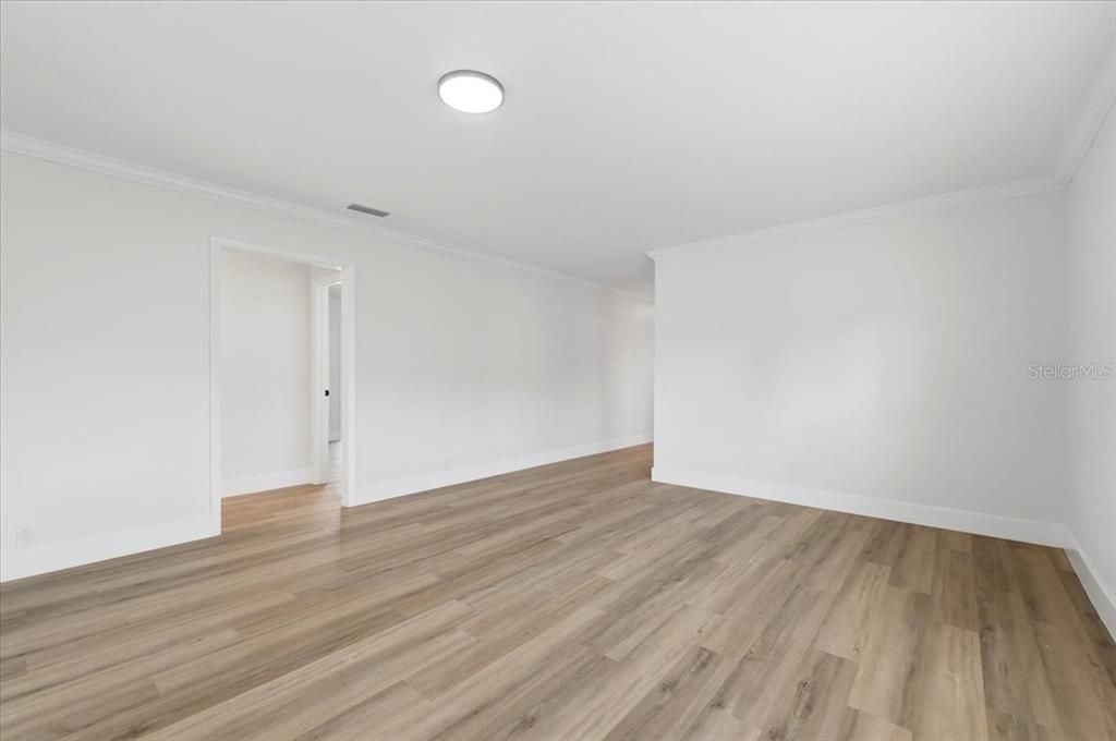 На продажу: $325,000 (3 спален, 2 ванн, 1502 Квадратных фут)